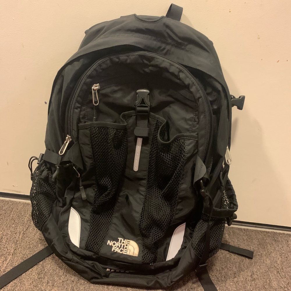 Black north face back pack